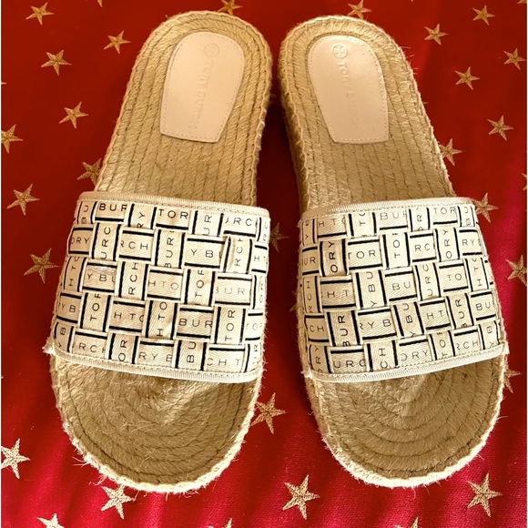 Tory Burch Shoes - TORY BURCH Logo Beige Slide Espadrille Sandals! Great condition! Size 9